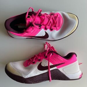 ***SOLD***Nike Metcon 2 Flywire Pink Training Women’s Shoes size 7.5